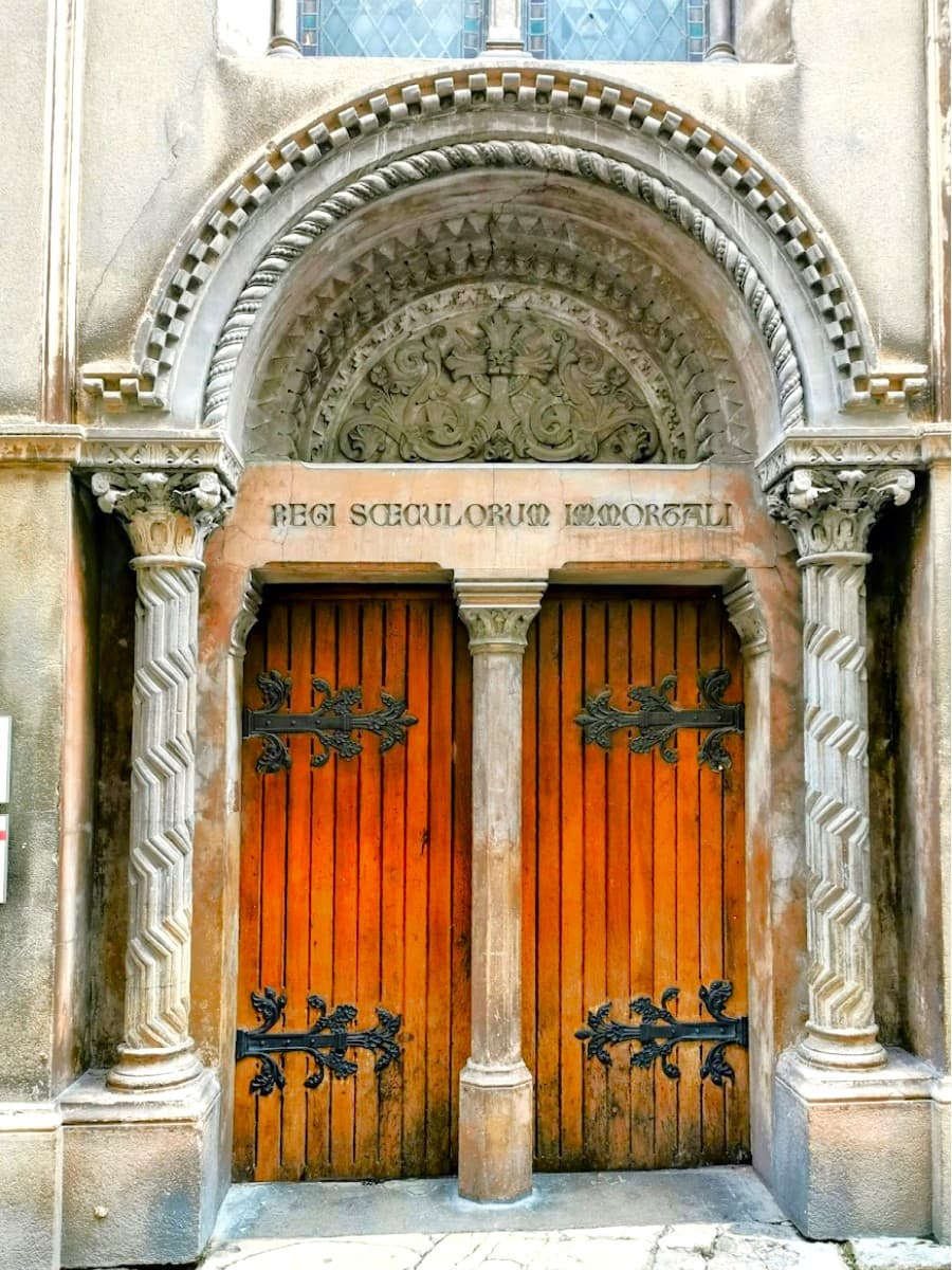 Cathédrale Notre Dame et Saint Castor, Nîmes Cathédrale Notre Dame et Saint Castor, Nîmes
