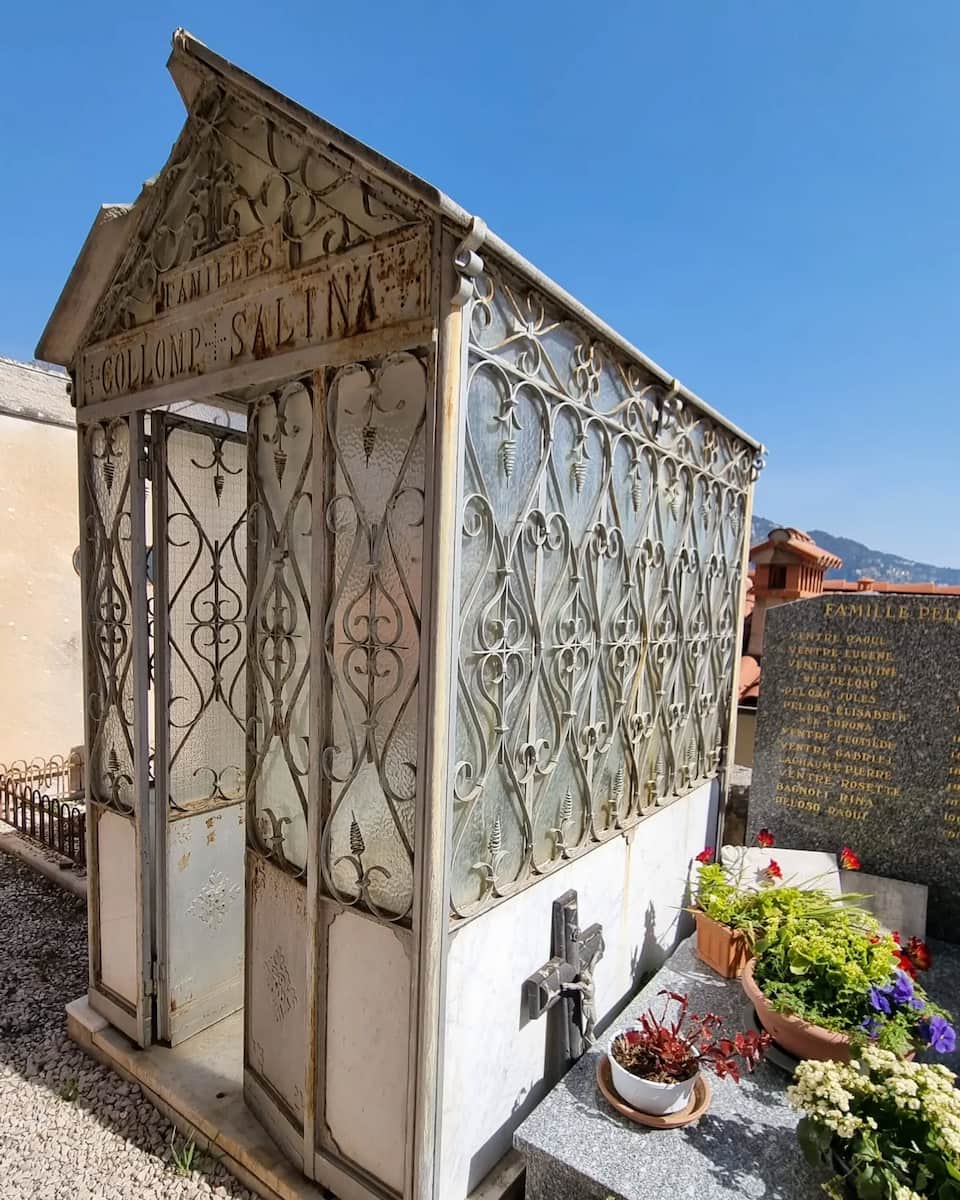 Cimitière du Vieux Château, Menton Cimitière du Vieux Château, Menton