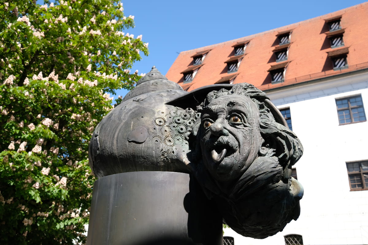 Einstein Brunnen, Ulm Einstein Brunnen, Ulm