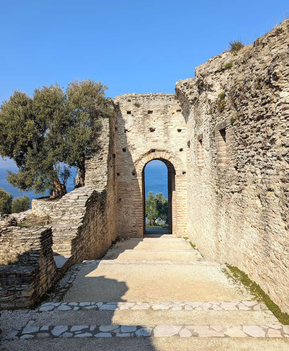 Grotte di Catullo Sirmione Grotte di Catullo Sirmione