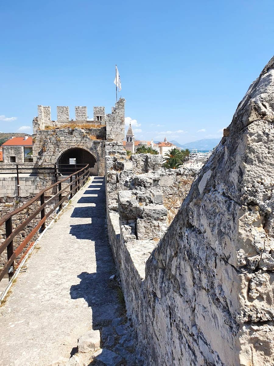 Kamerlengo Castle, Trogir Kamerlengo Castle, Trogir