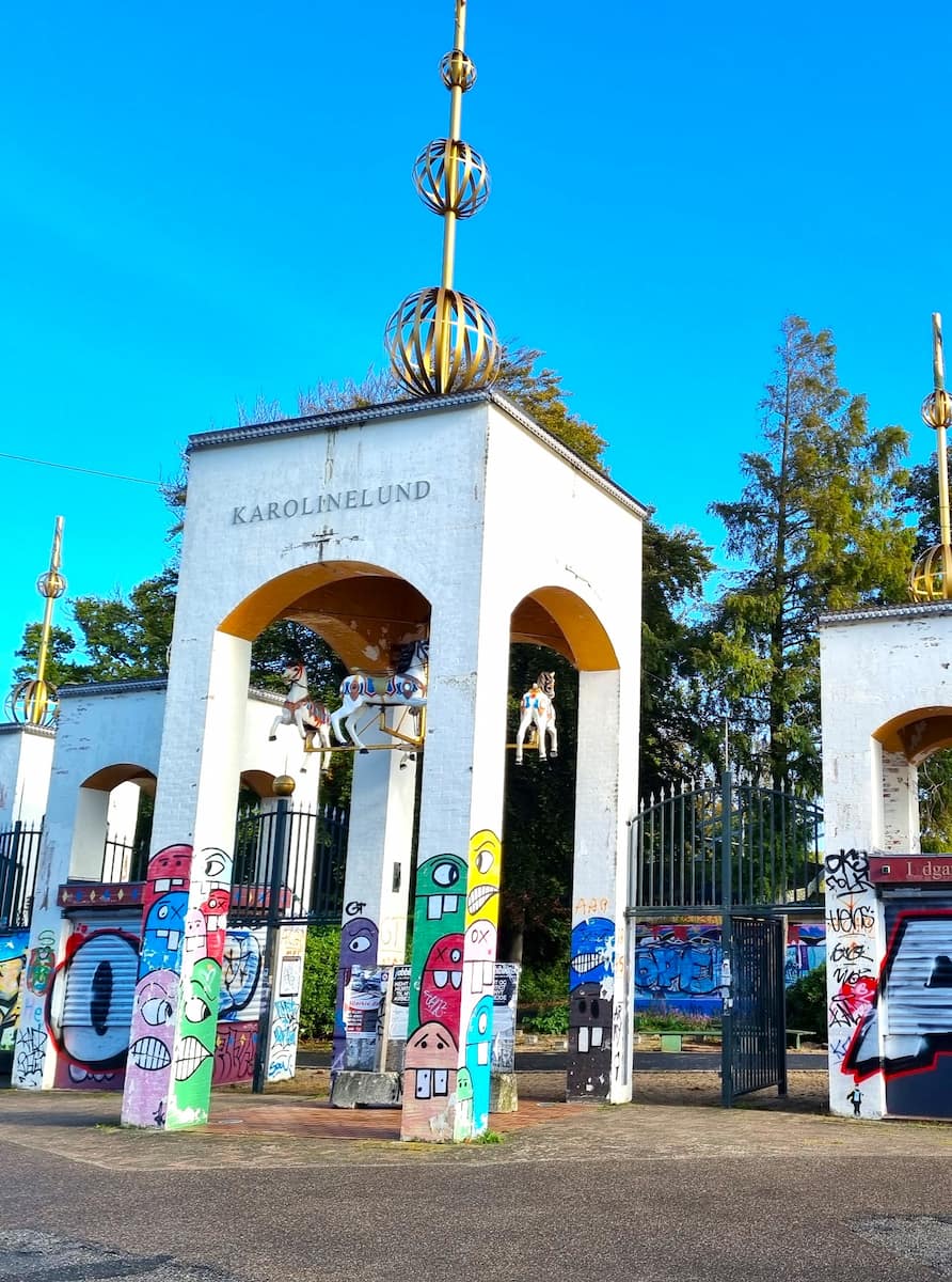 Karolinelund The Red Thread Aalborg