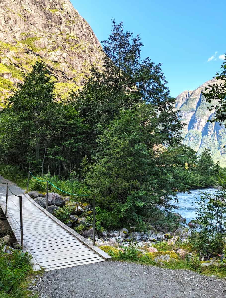 Kjenndalsbreen Glacier, Olden