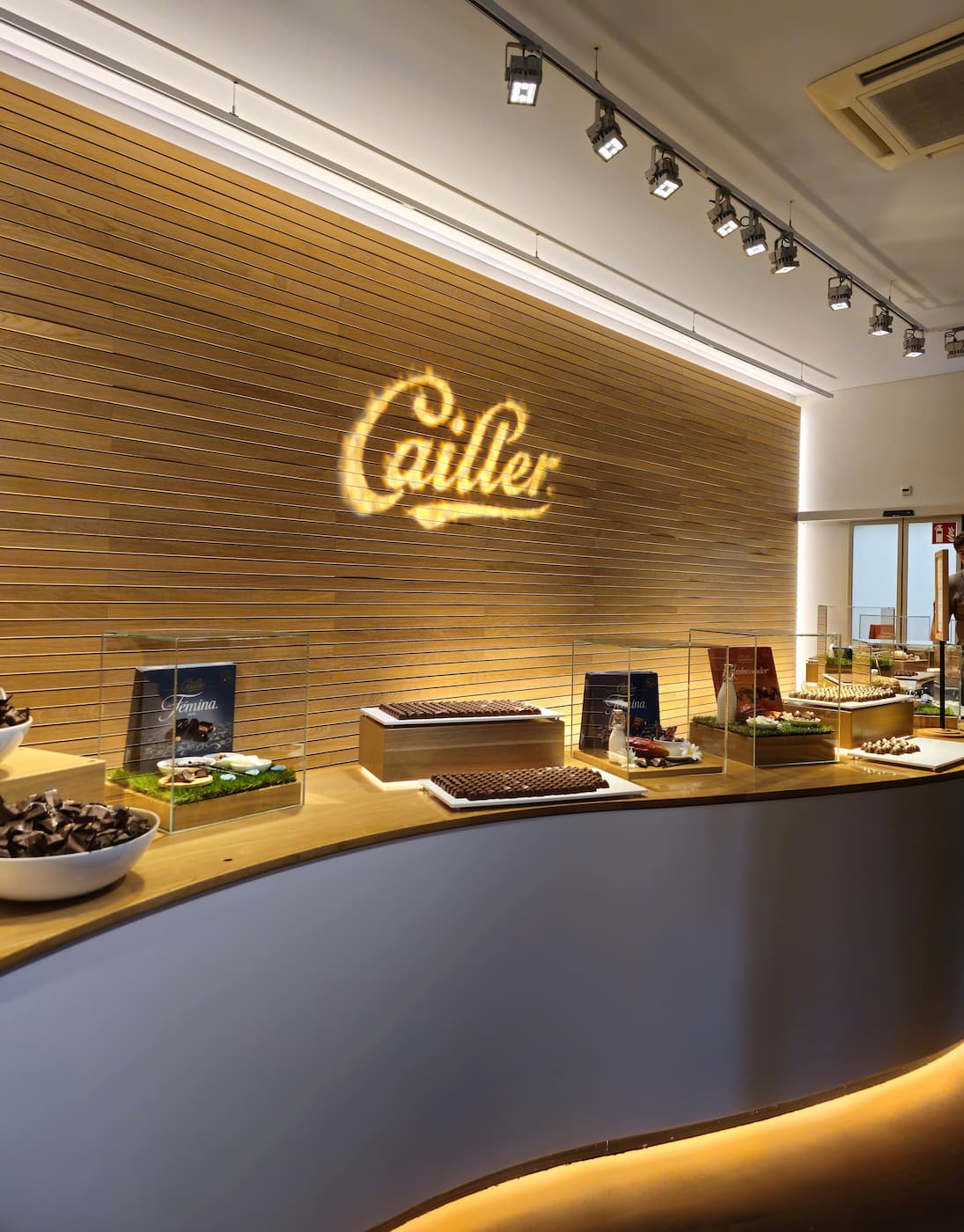 Maison Cailler Chocolate Factory Maison Cailler Chocolate Factory