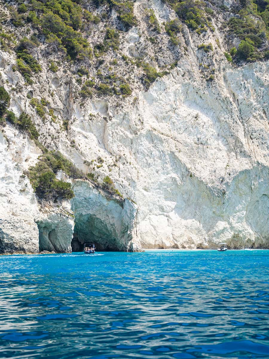 Mizithres Rocks, Laganas