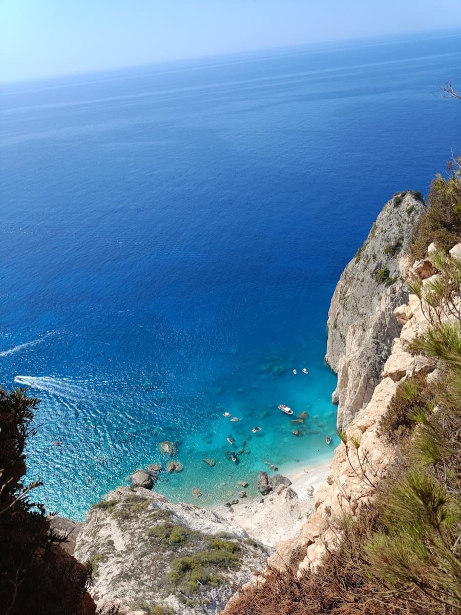 Mizithres Rocks, Laganas