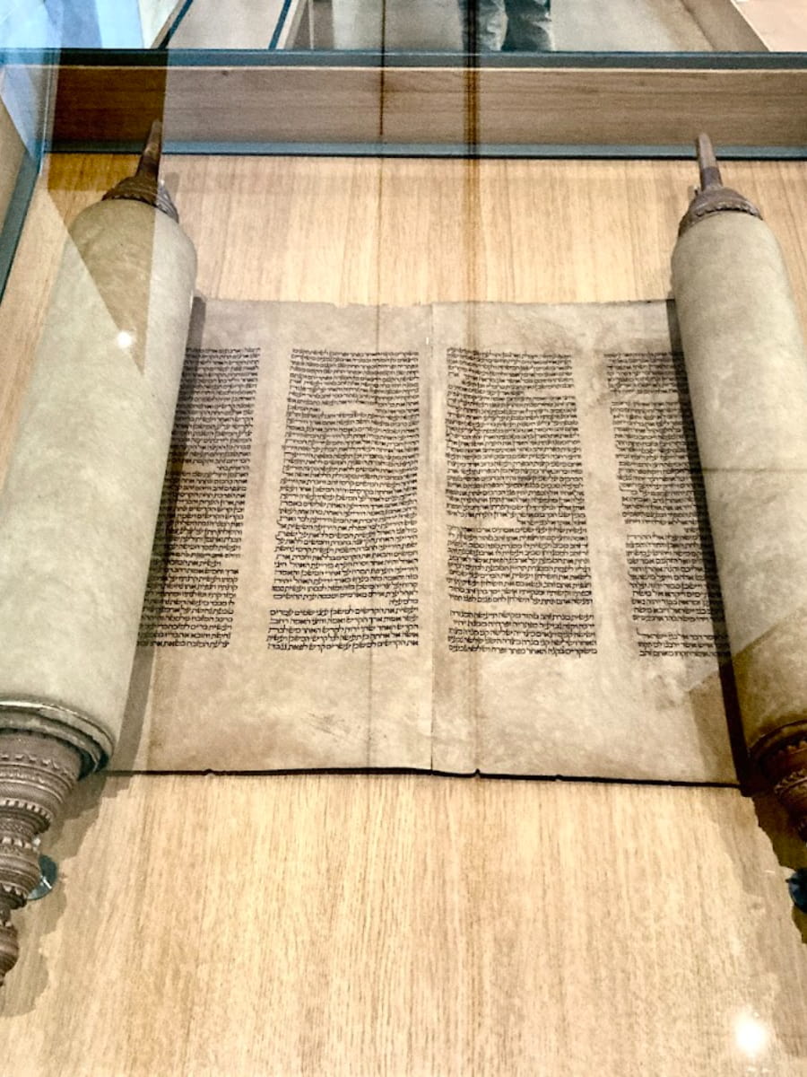 Inside of Musée d'art et d'histoire du Judaïsme, Le Marais Inside of Musée d'art et d'histoire du Judaïsme, Le Marais