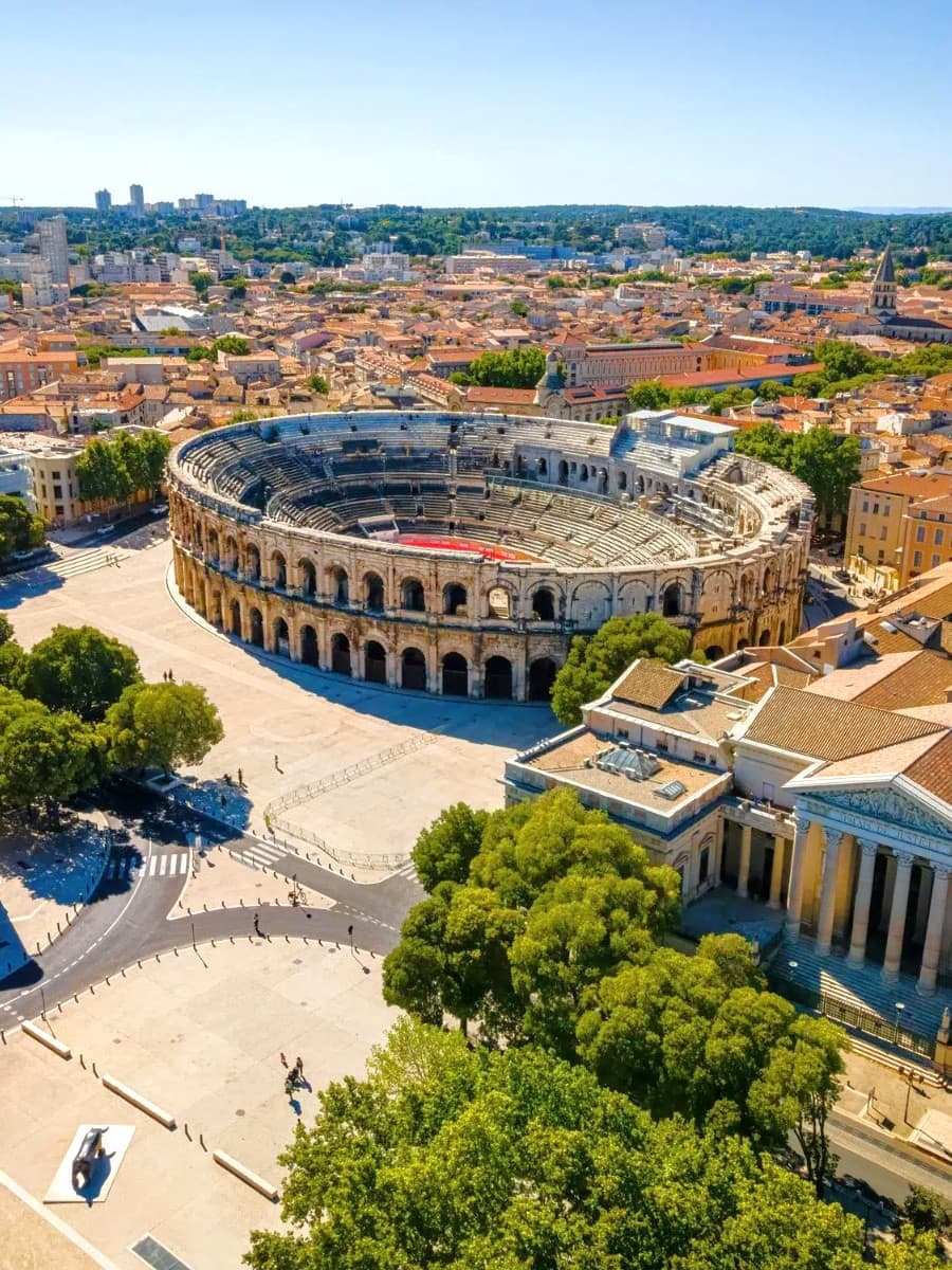 Nîmes Nîmes