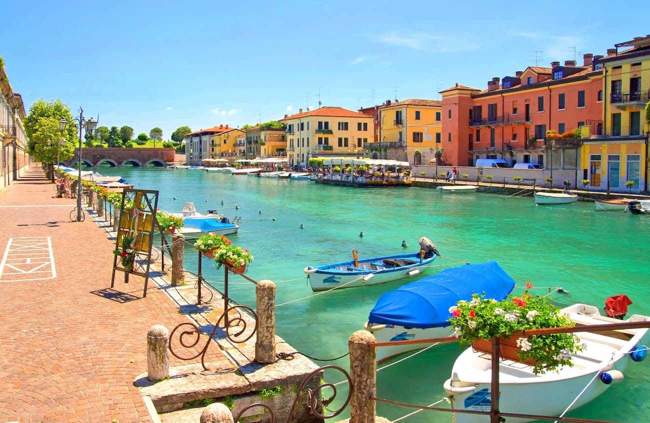 Peschiera del Garda, Italy Peschiera del Garda, Italy