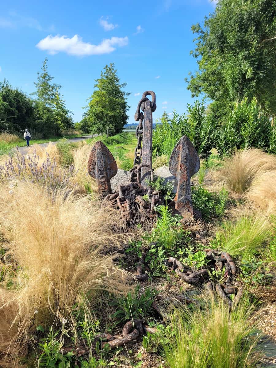 Sentier à Fl'Eure d'Eau, Honfleur Sentier à Fl'Eure d'Eau, Honfleur