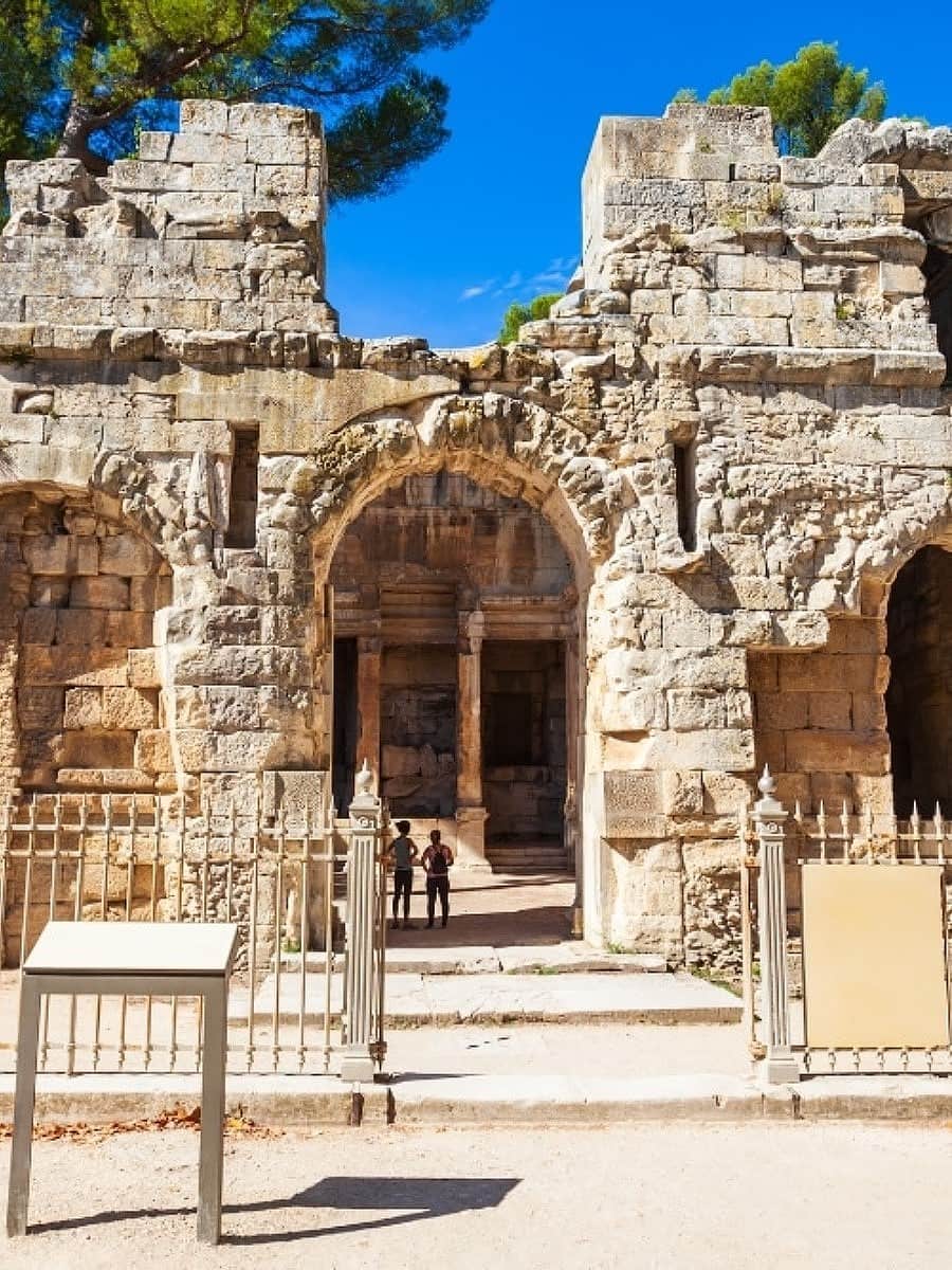 Temple of Diana Ruins, Nîmes Temple of Diana Ruins, Nîmes
