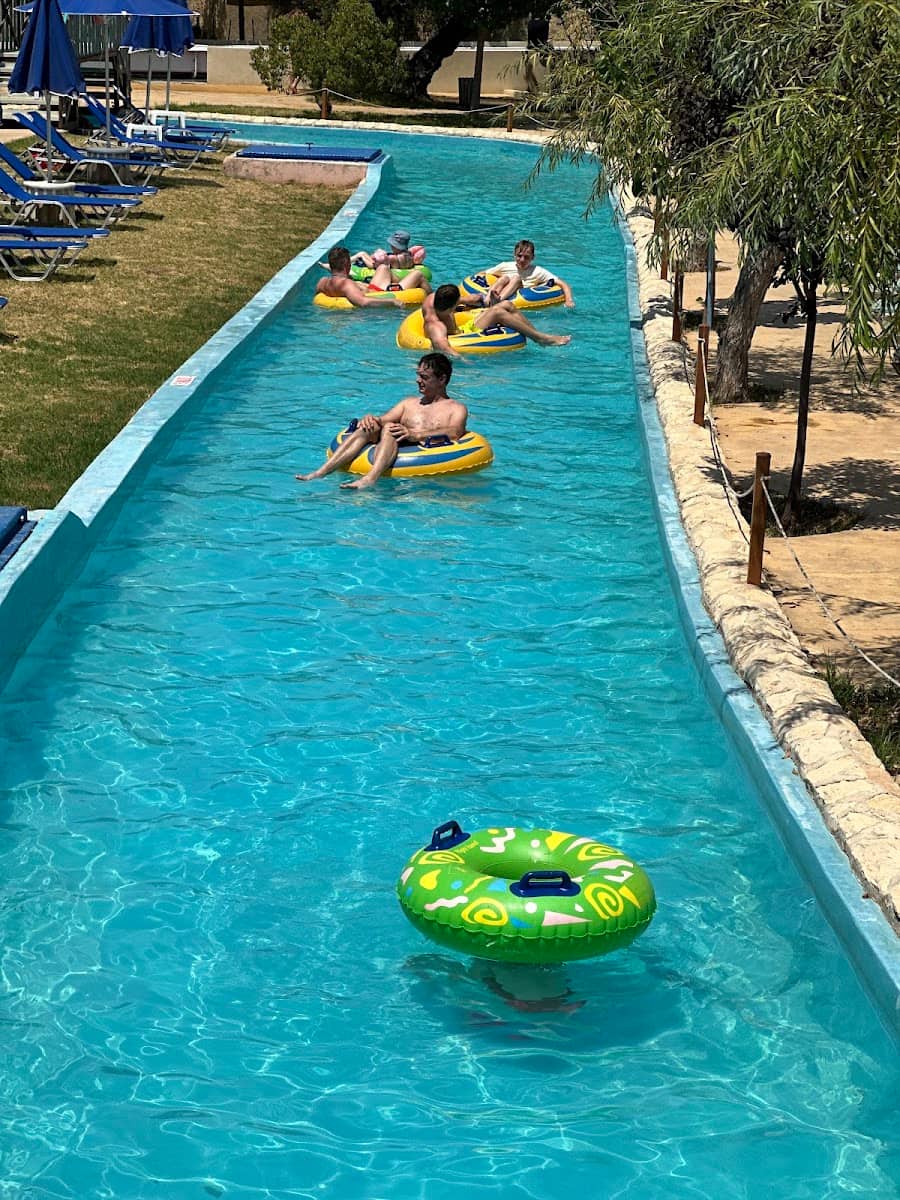 Tvilsi Water Park, Laganas