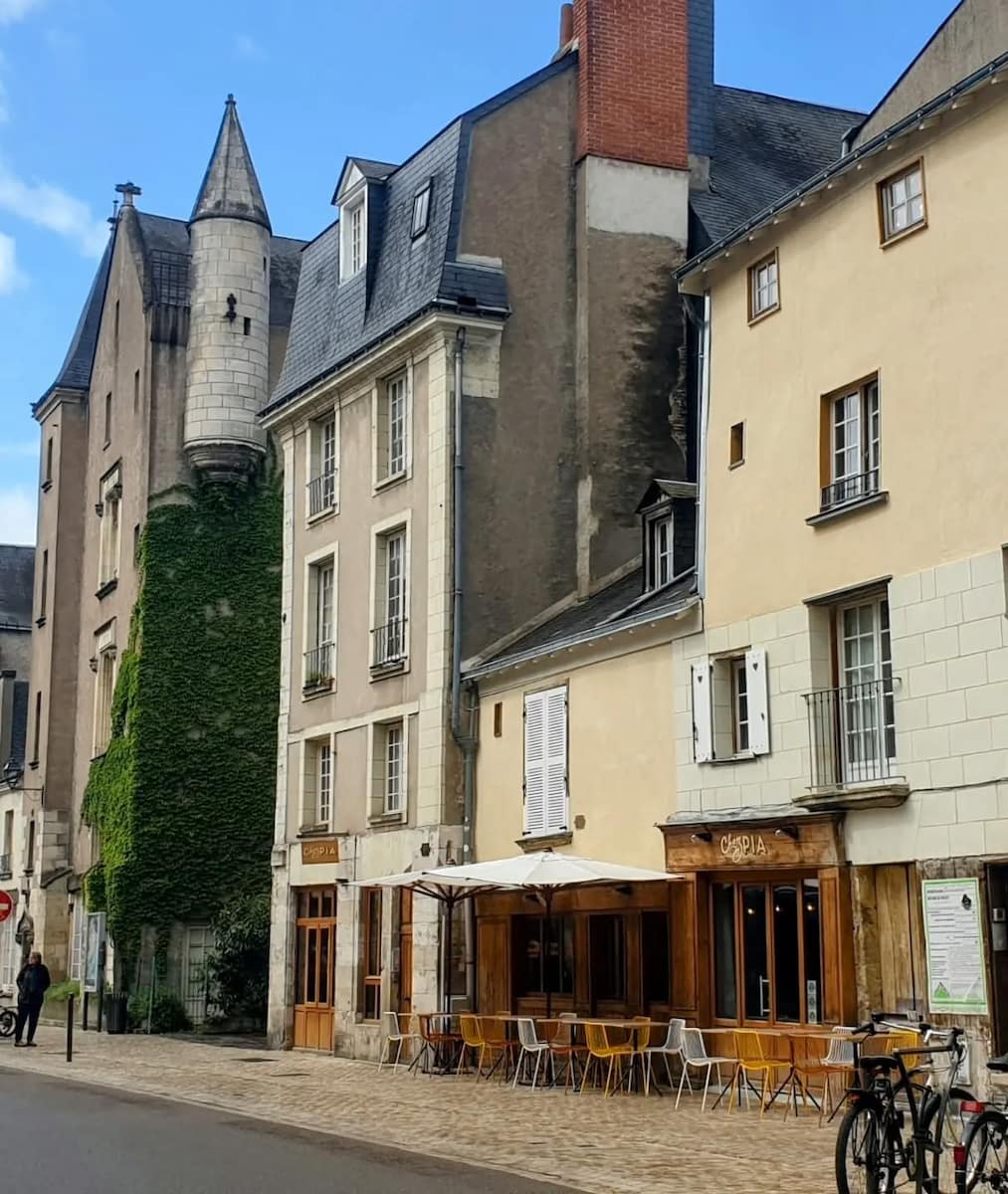 Vieux, Tours Vieux, Tours