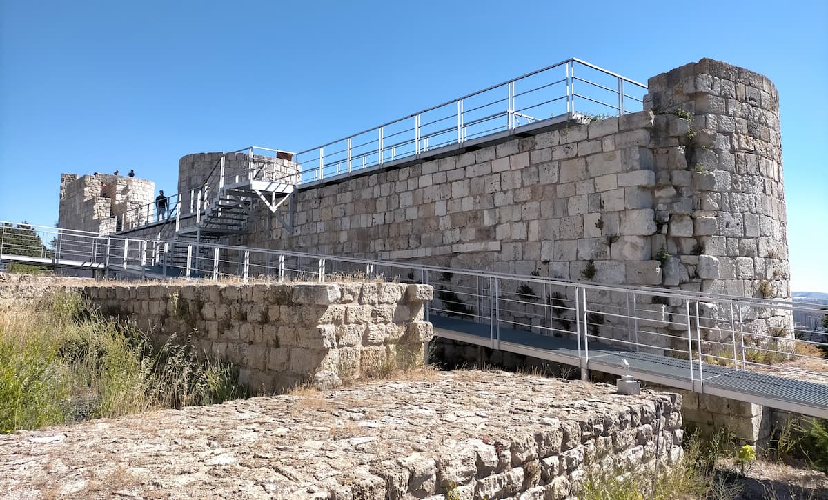 Castillo de Burgos Exploration