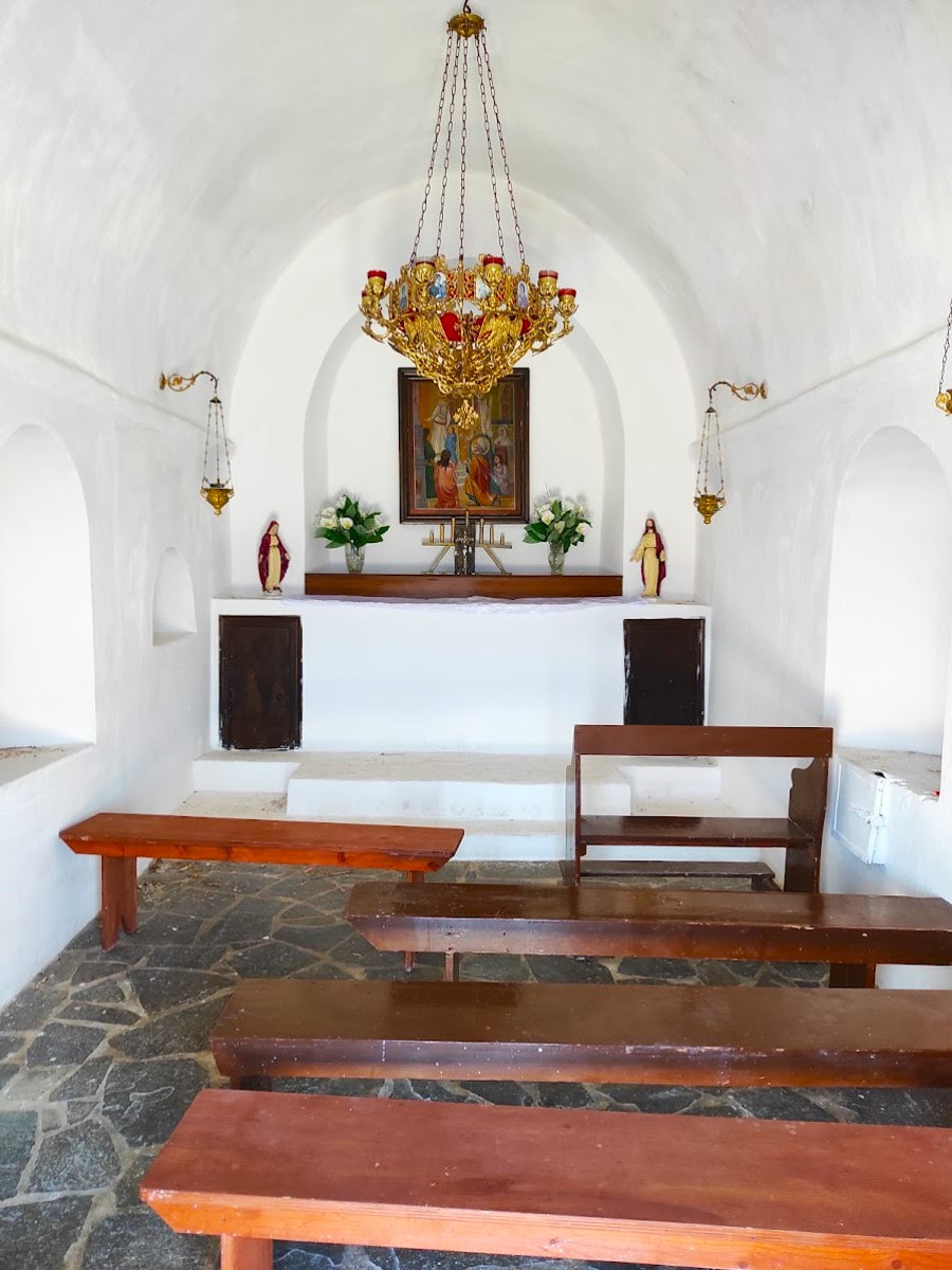 Chapel of Santa Pakú, Syros