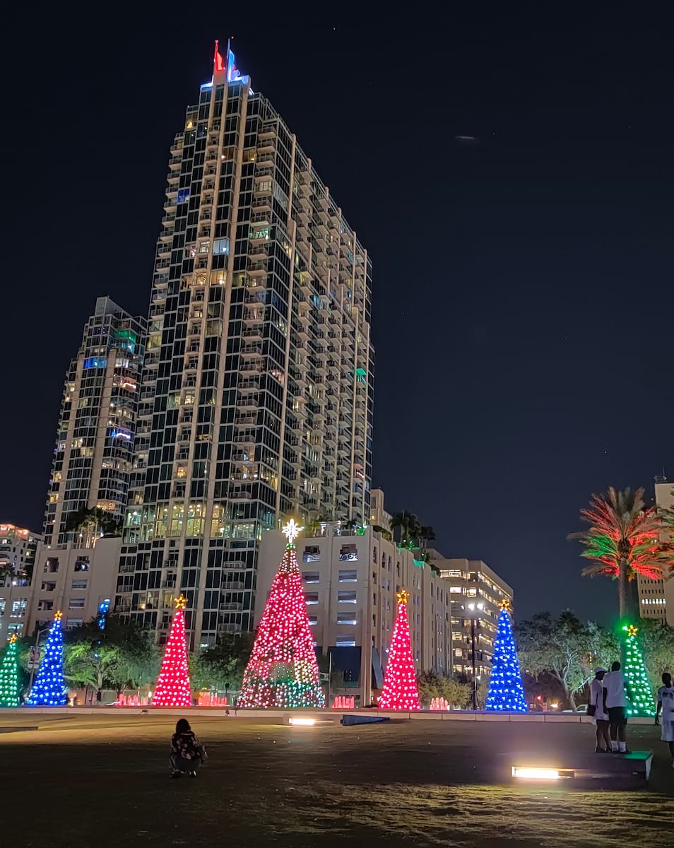 Christmas Tampa Riverwalk Christmas Tampa Riverwalk