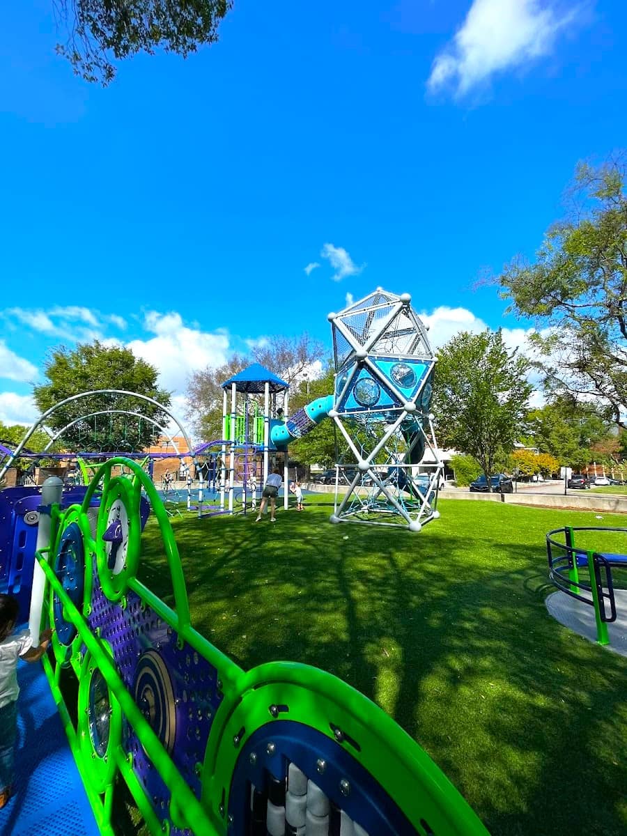 Fannie Mae Dees Park, Nashville