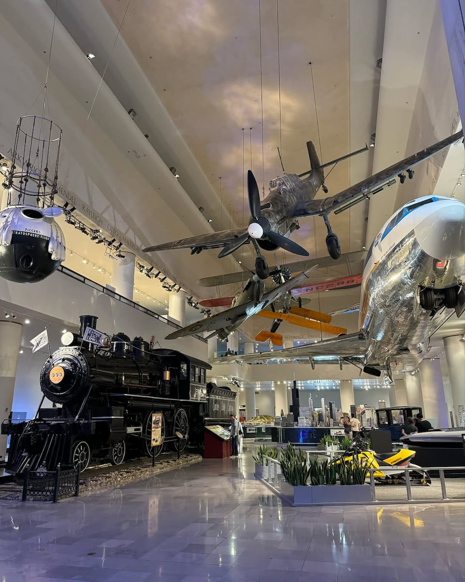 Griffin Museum, Chicago Griffin Museum, Chicago