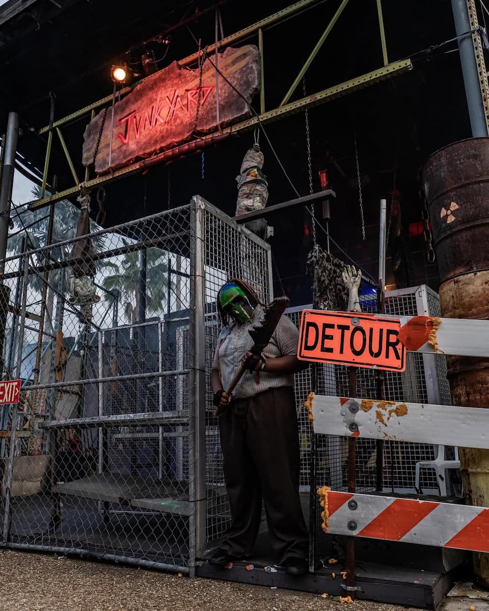 Howl-O-Scream at Busch Gardens Howl-O-Scream at Busch Gardens