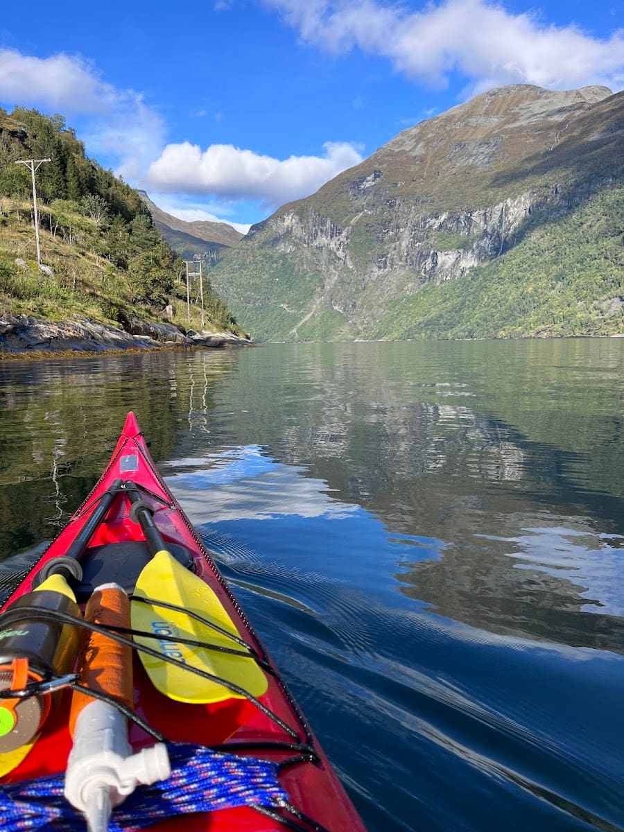 Kayaking on Geirangerfjord, Geiranger