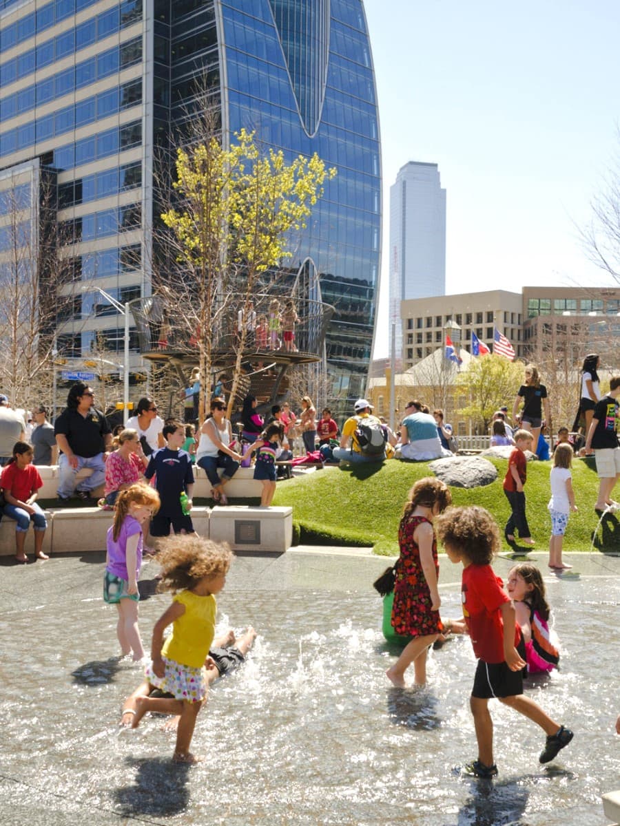 Klyde Warren Park, Dallas Klyde Warren Park, Dallas