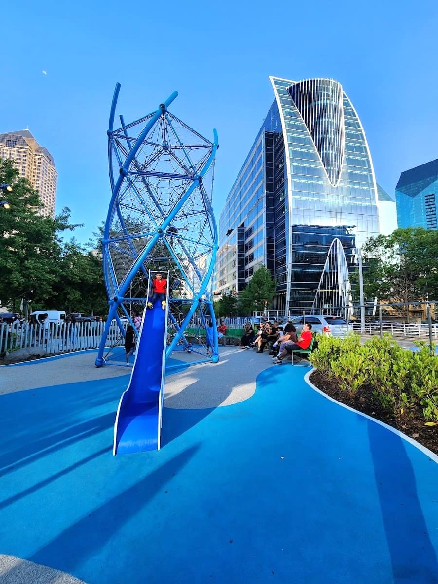 Klyde Warren Park, Dallas Klyde Warren Park, Dallas