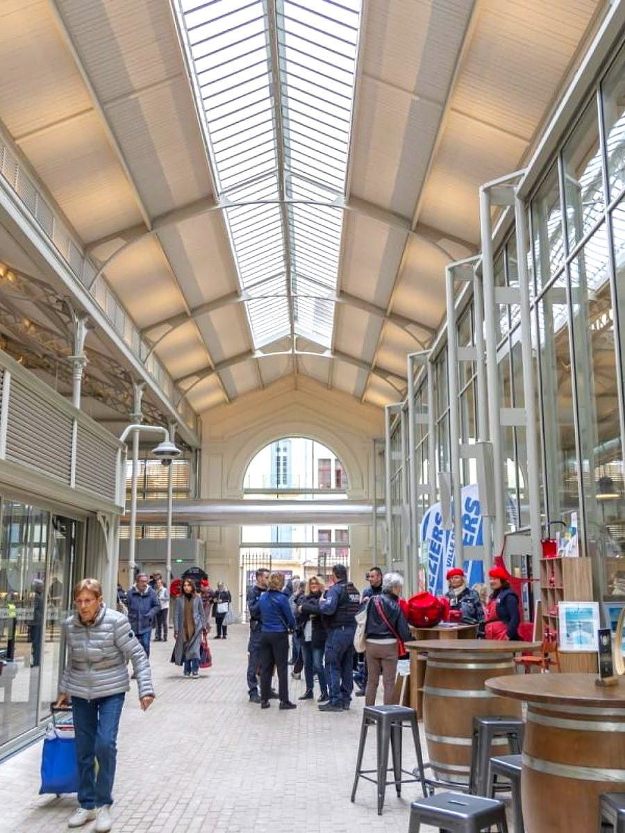 Inside of Les Halles de Béziers, Beziers