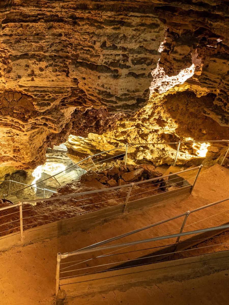 Marvel Cave Tour, Branson