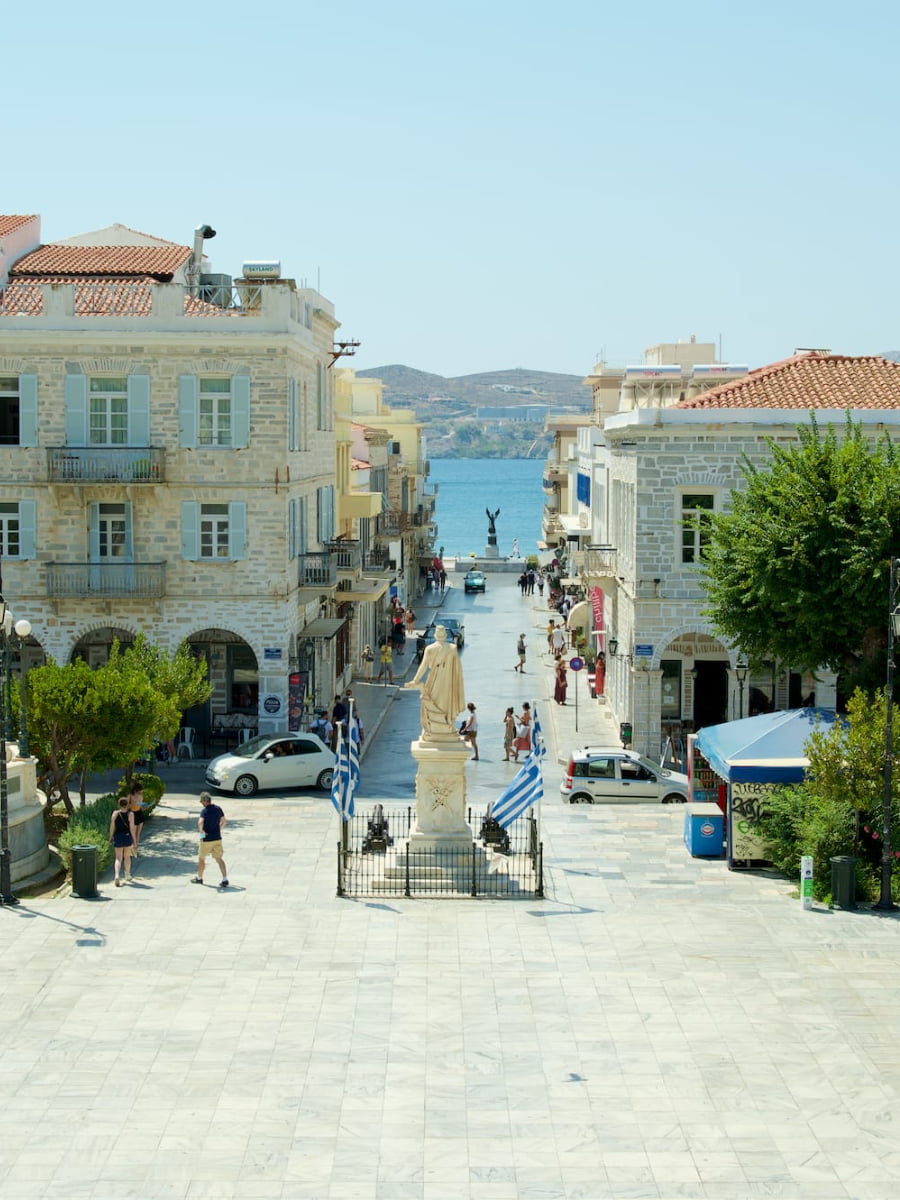 Miaouli Square, Syros