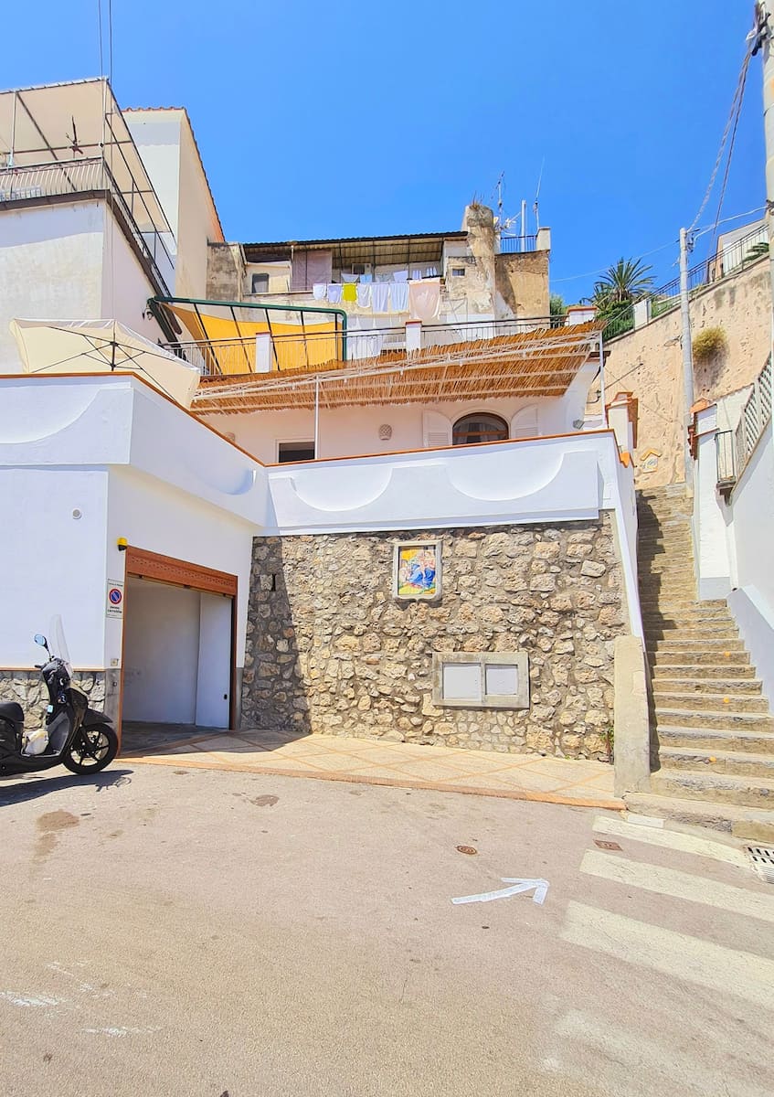 Old Town Exploration, Praiano