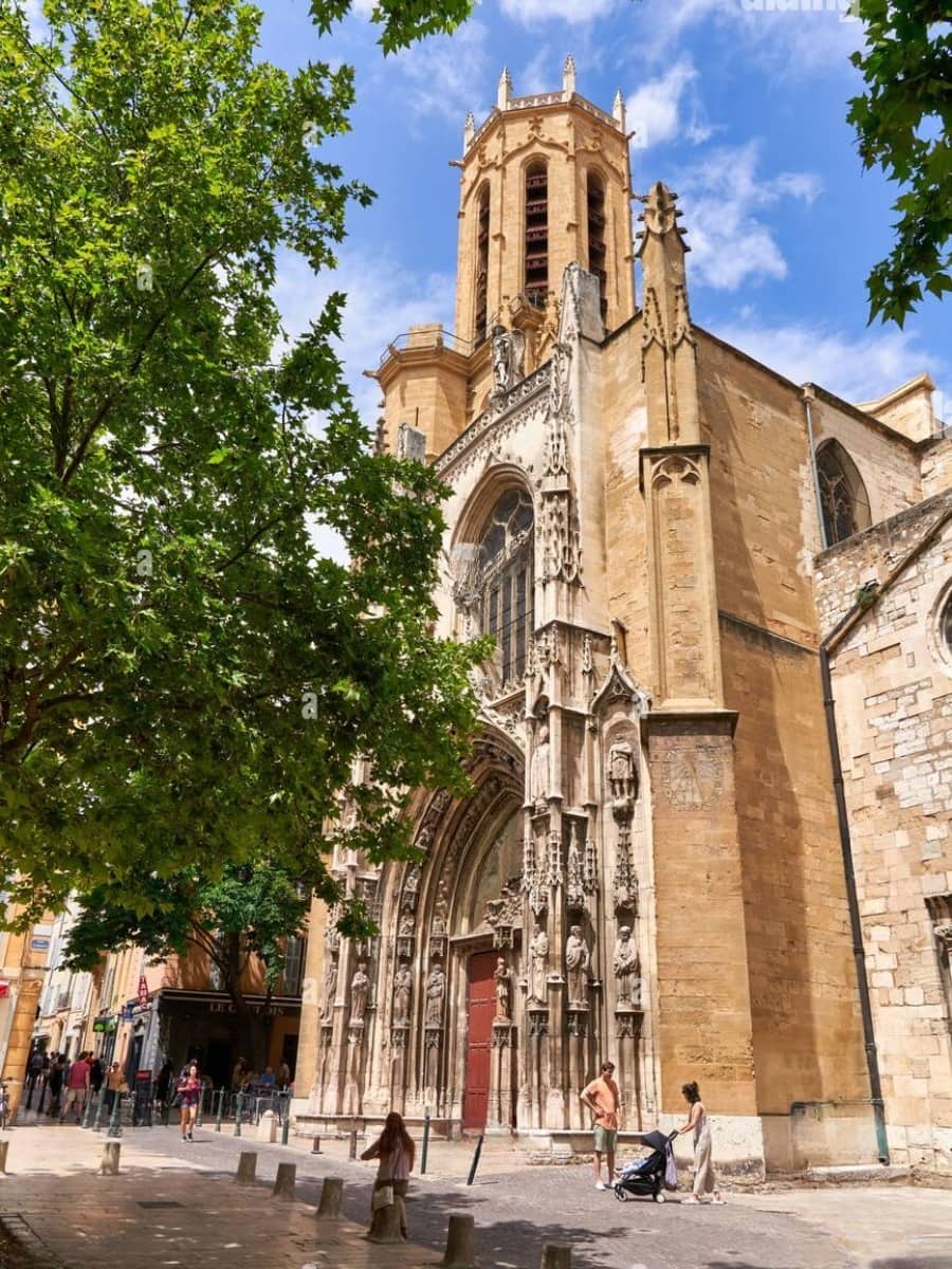 Paroisse Cathédrale Saint-Sauveur, Provence Paroisse Cathédrale Saint-Sauveur, Provence