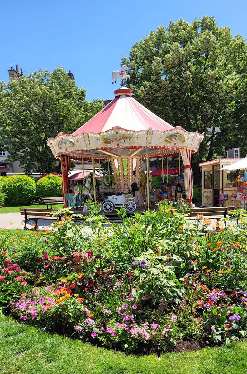 Place Carnot Carousel, Beaune