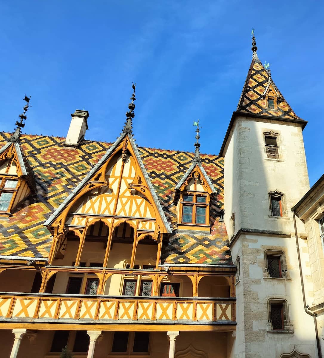 Polychrome Glazed Tile Roofs Hôtel-Dieu