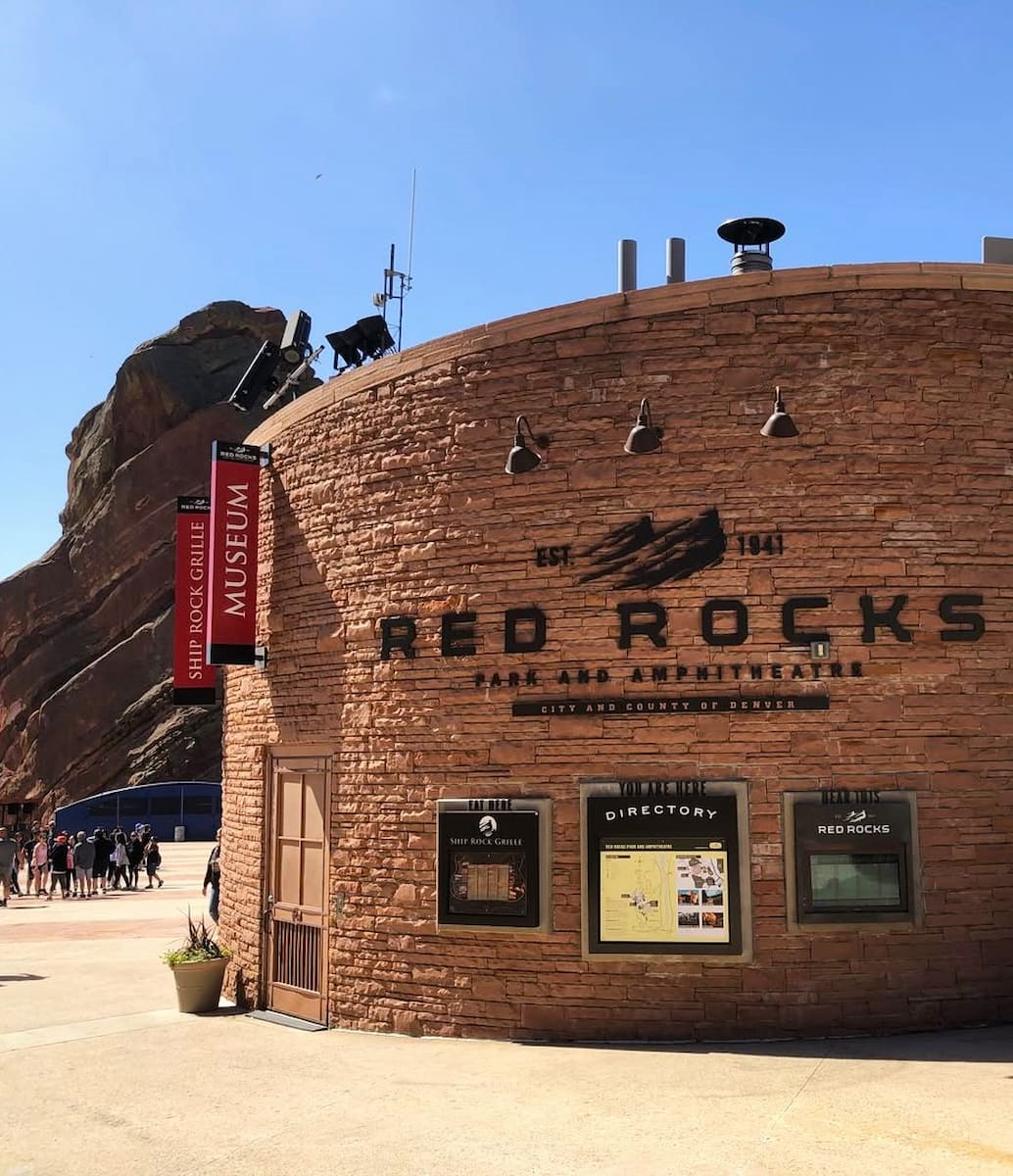 Red Rocks Amphitheatre, Colorado Red Rocks Amphitheatre, Colorado