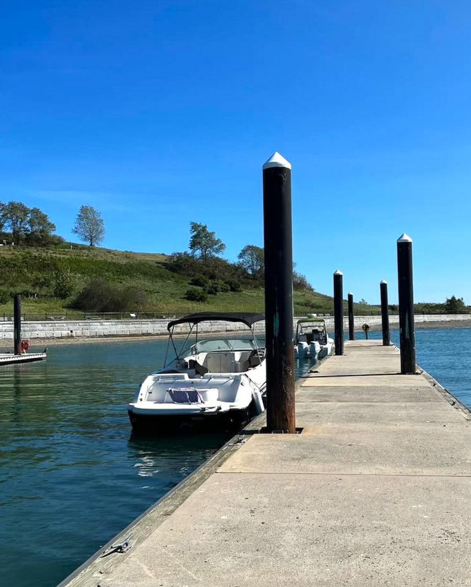 Spectacle Island, Boston Spectacle Island, Boston