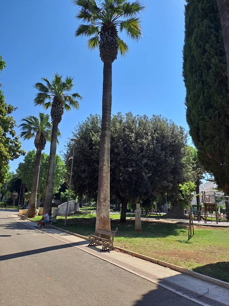 Villa Comunale Sandro Pertini, Ostuni, Puglia Villa Comunale Sandro Pertini, Ostuni, Puglia