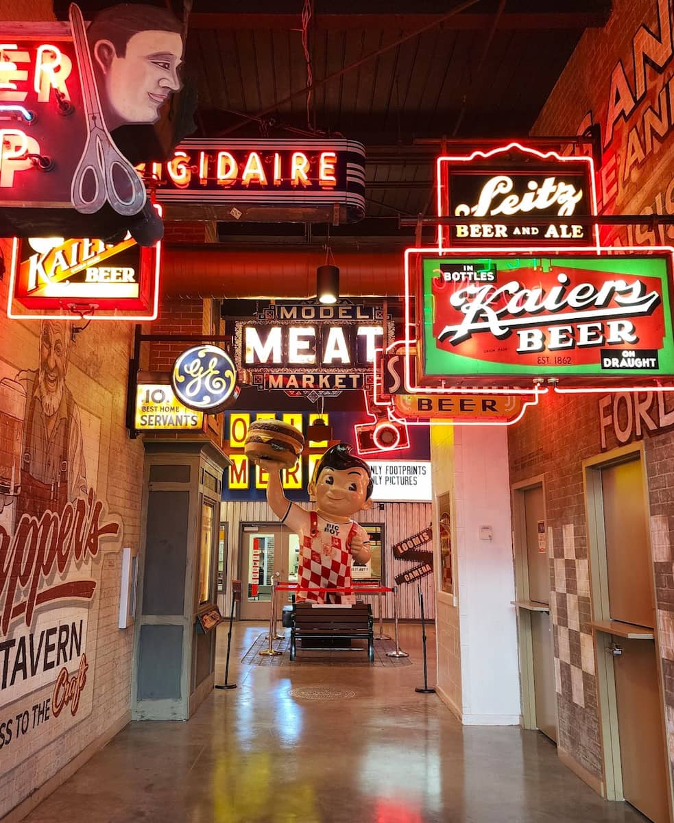 American Sign Museum, Cincinnati American Sign Museum, Cincinnati