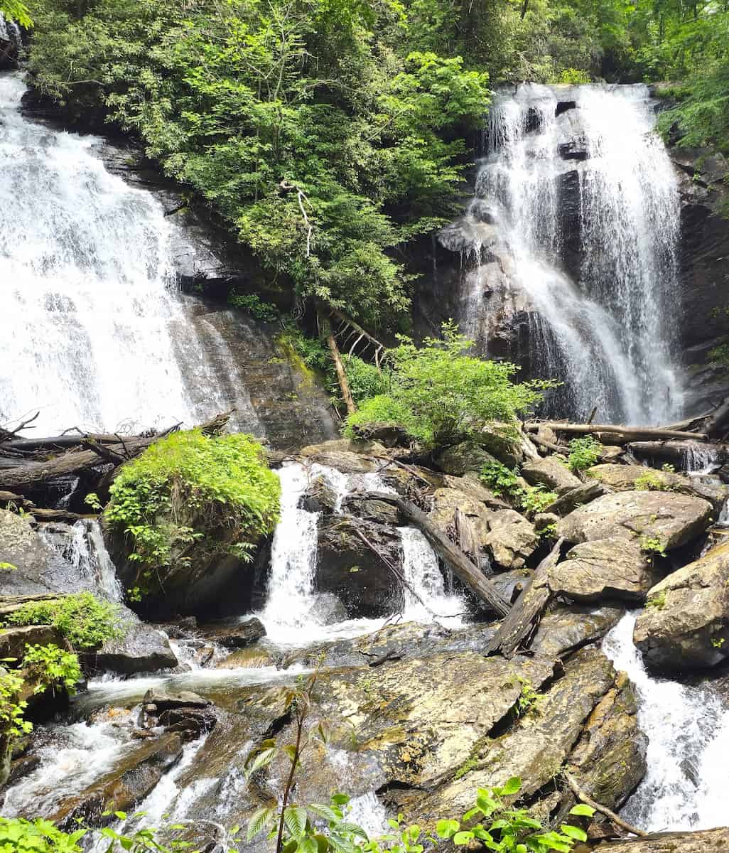Anna Ruby Falls, Helen Anna Ruby Falls, Helen