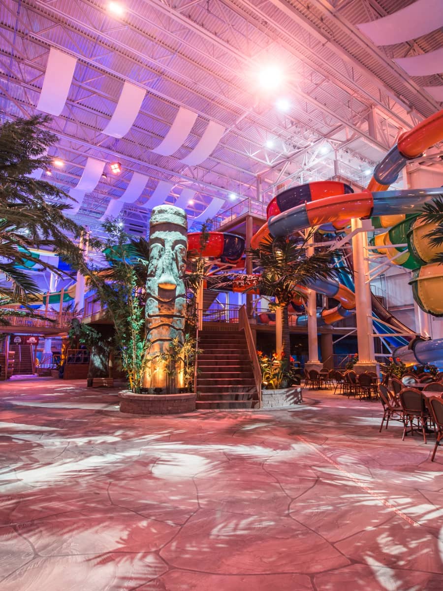 Bora Parc Indoor Waterpark, Quebec City Bora Parc Indoor Waterpark, Quebec City