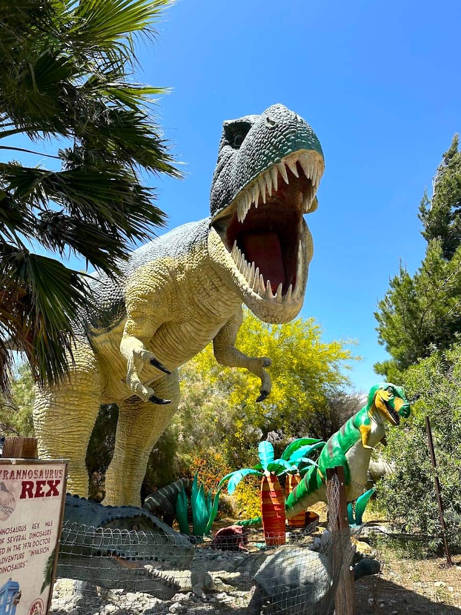 Cabazon Dinosaurs, Palm Springs Cabazon Dinosaurs, Palm Springs