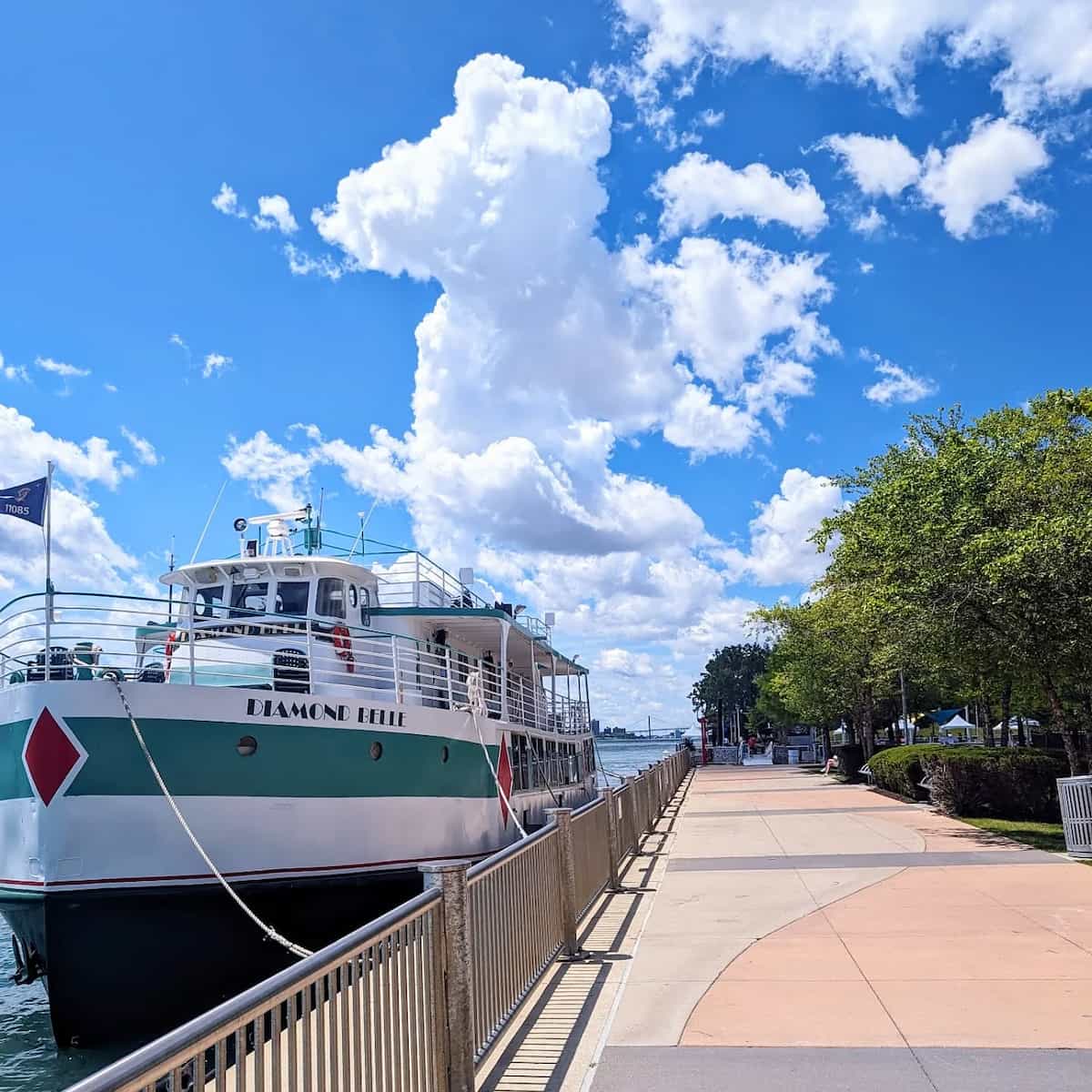 Detroit Riverwalk Detroit Riverwalk
