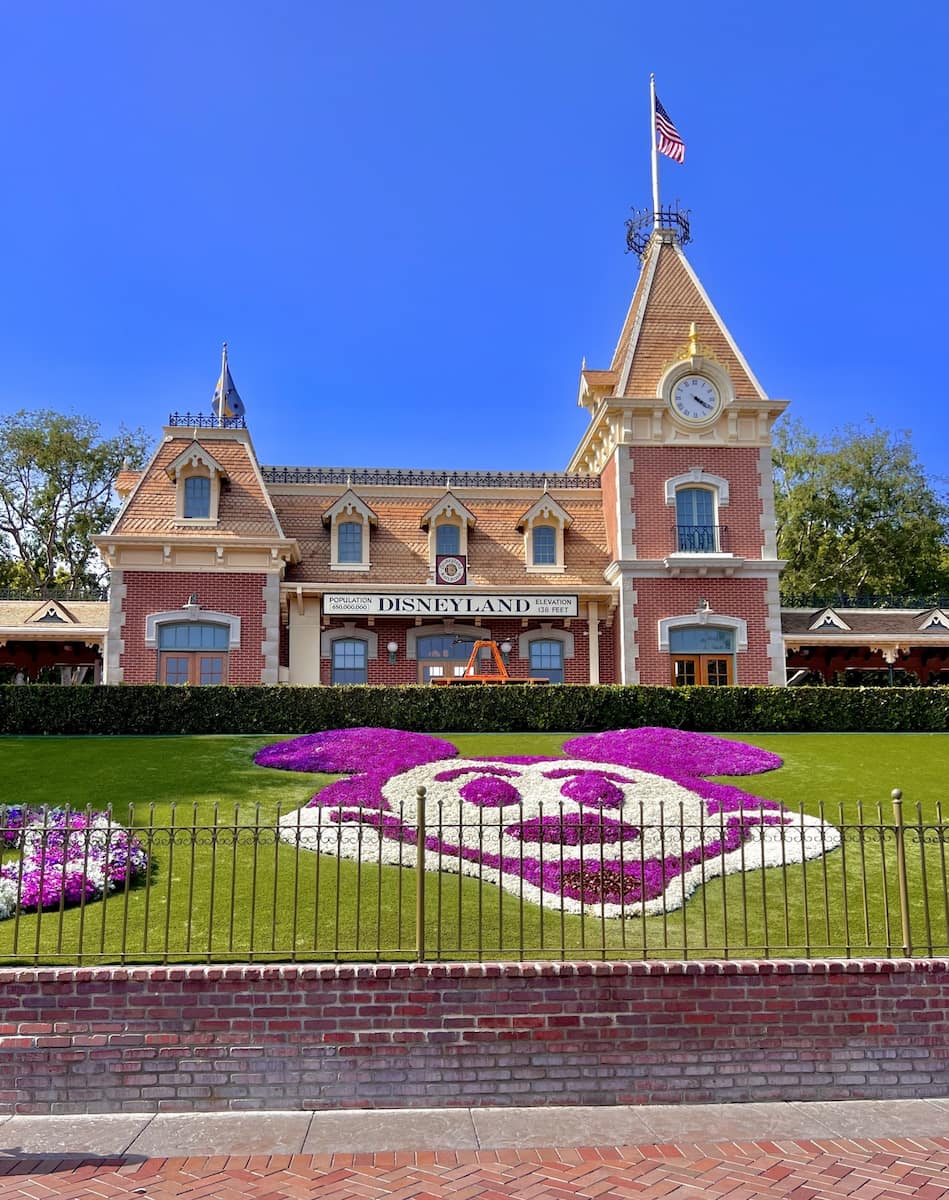 Disneyland in Los Angeles Disneyland in Los Angeles