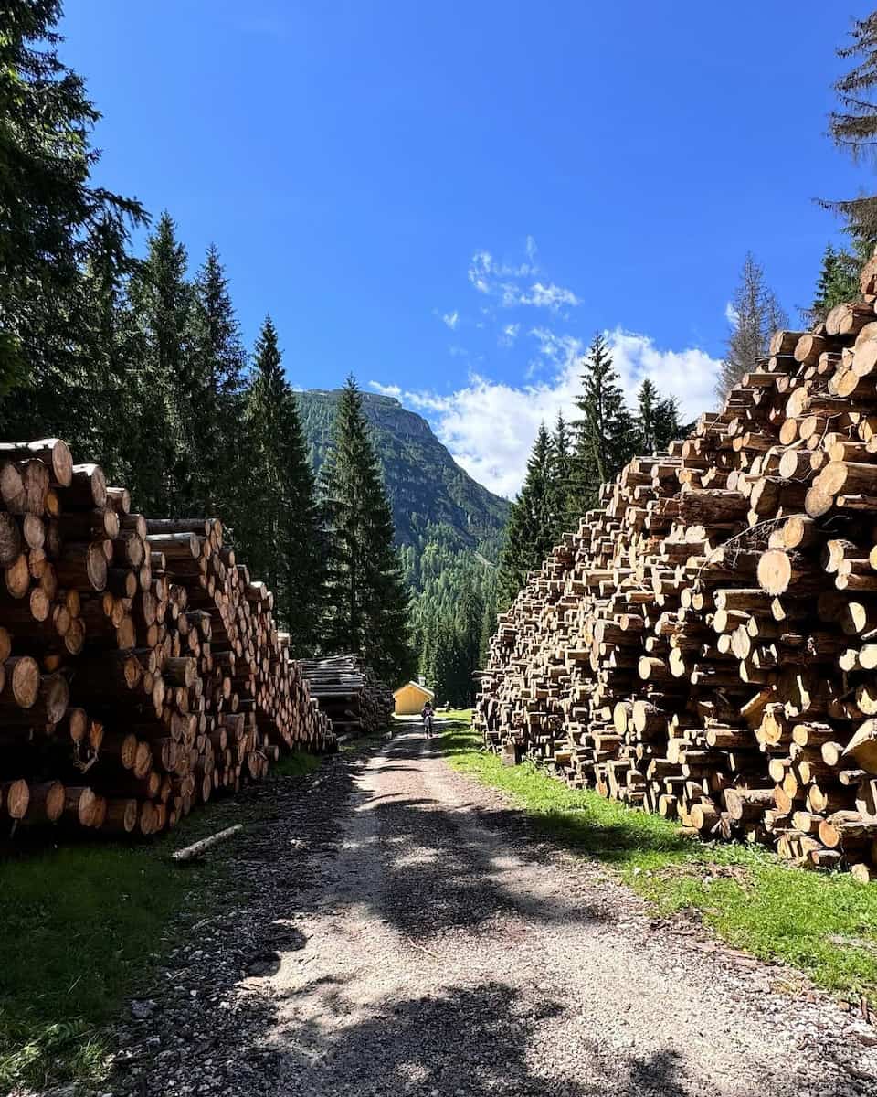 Dolomites dāAmpezzo Natural Park Dolomites dāAmpezzo Natural Park