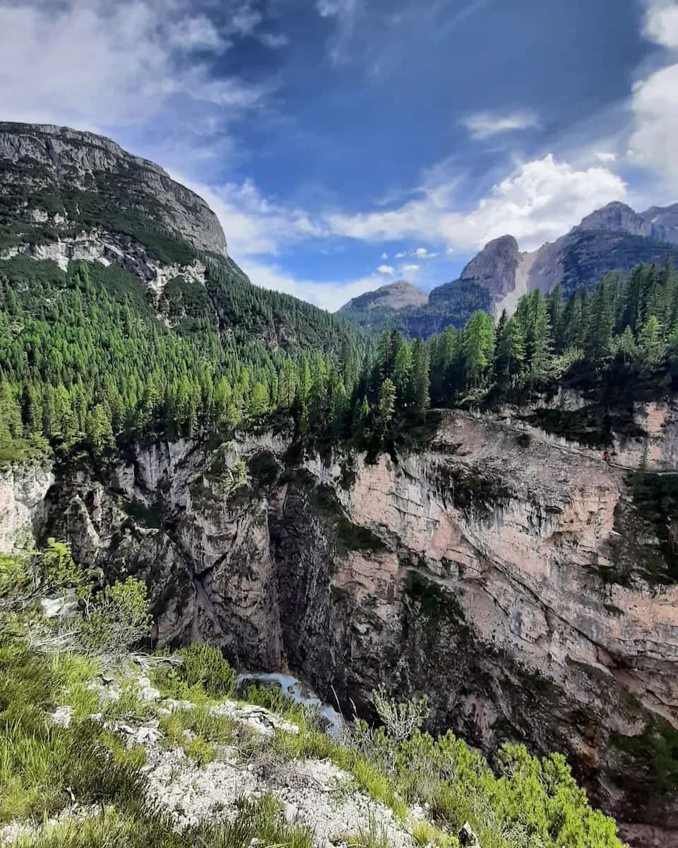 Dolomites dāAmpezzo Natural Park Dolomites dāAmpezzo Natural Park