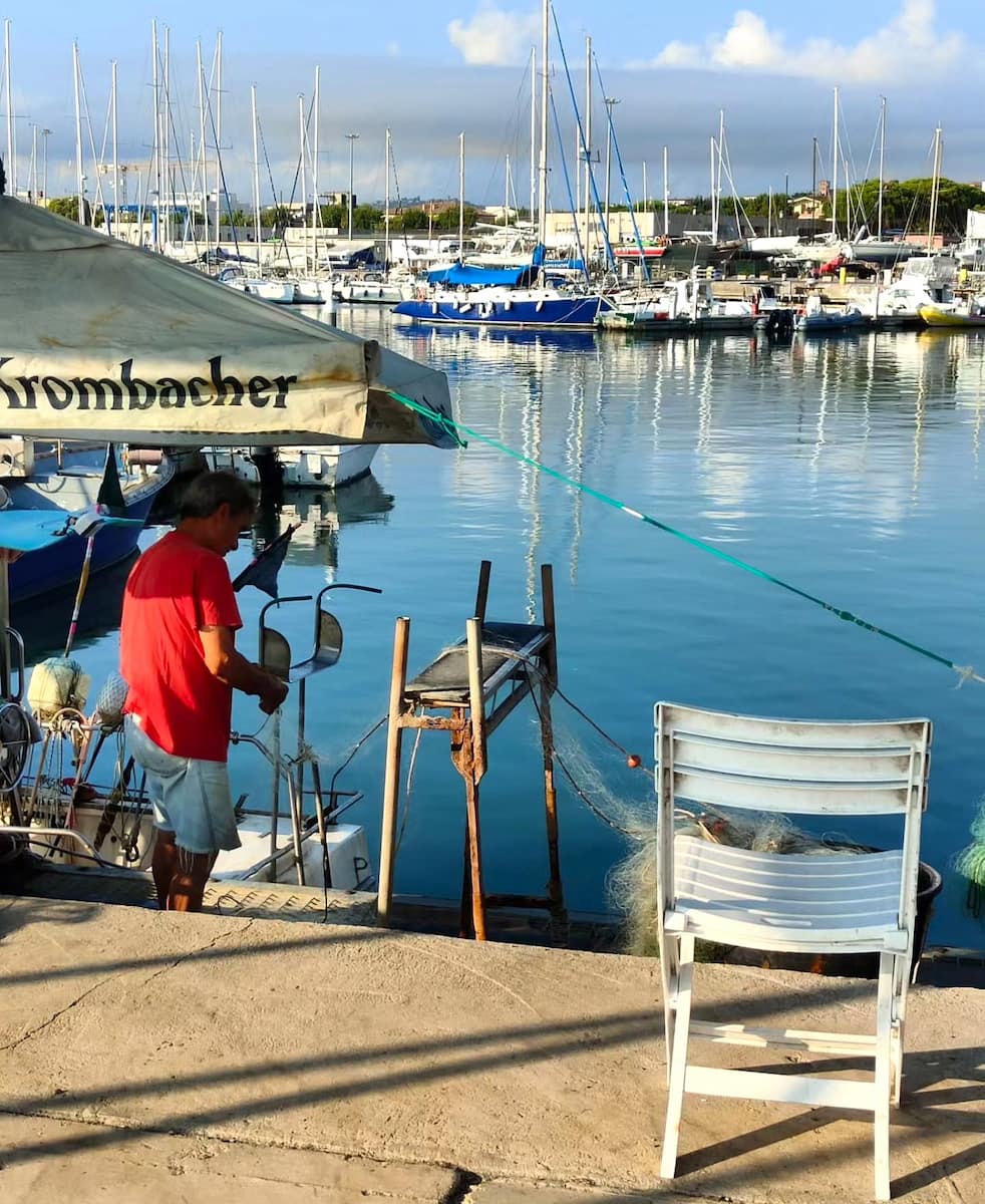 Fishermen at the Marina Tropea Fishermen at the Marina Tropea