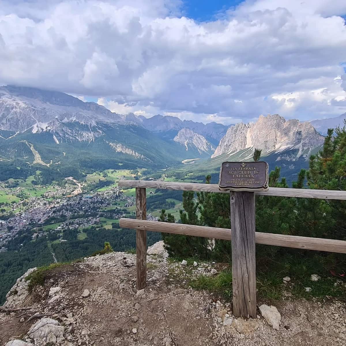 Funivia Faloria, Cortina d'Ampezzo Funivia Faloria, Cortina d'Ampezzo