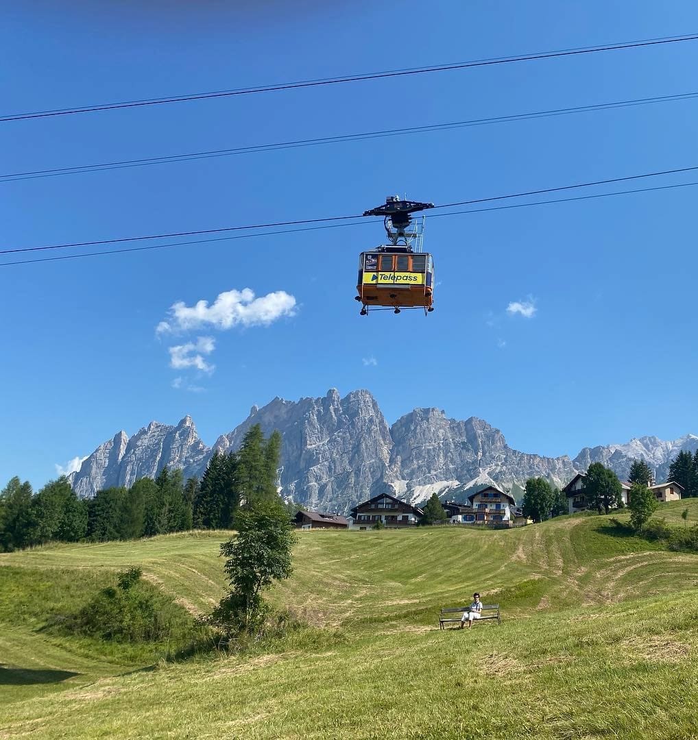 Funivia Faloria, Cortina d'Ampezzo Funivia Faloria, Cortina d'Ampezzo