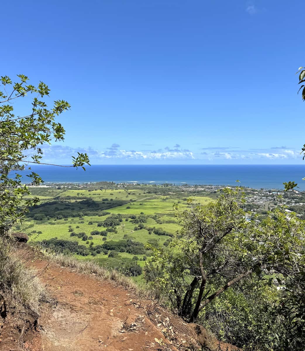 Hike Sleeping Giant Trail, Kauai Hike Sleeping Giant Trail, Kauai