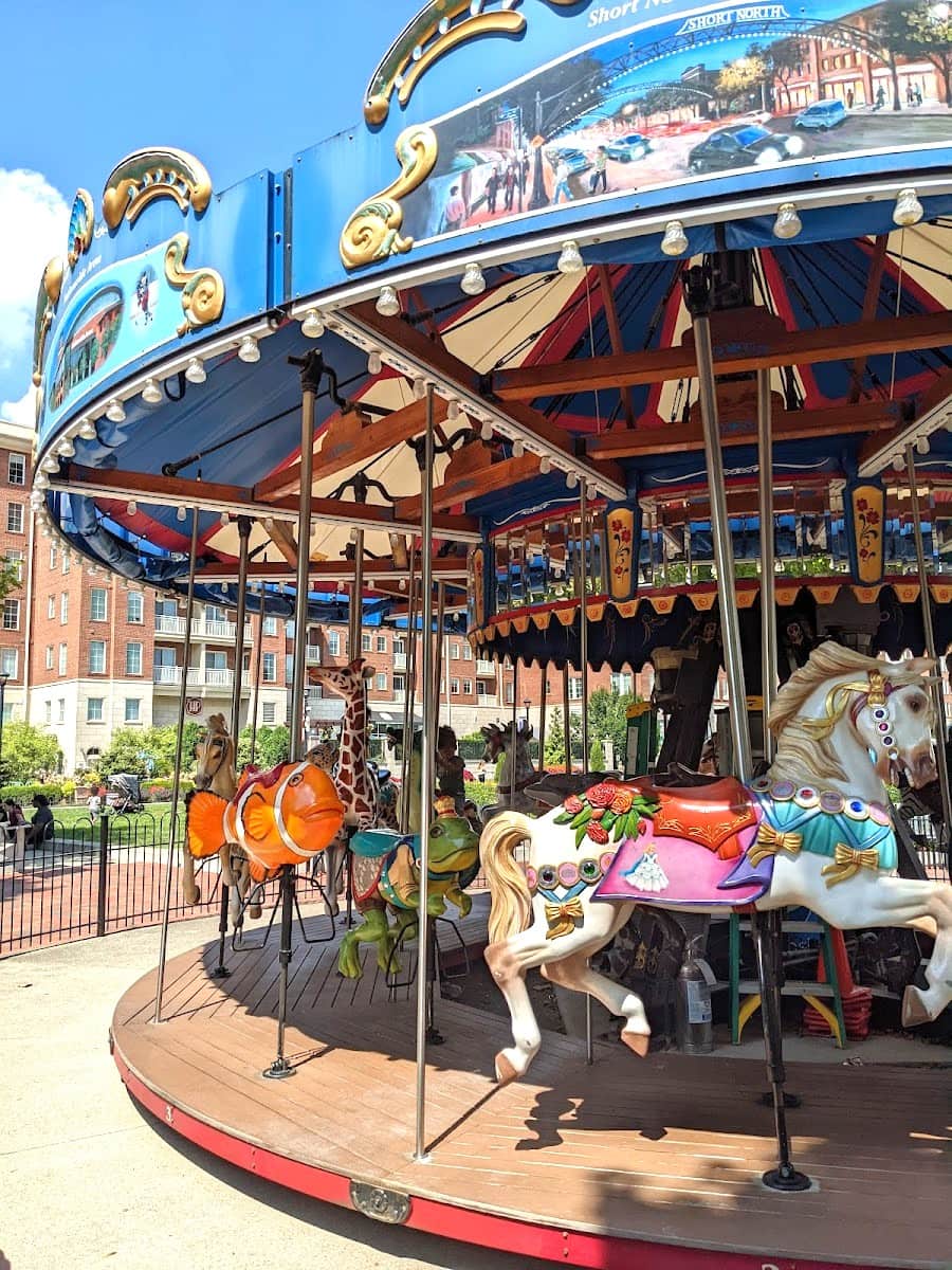 John F. Wolfe Columbus Commons, Columbus, Ohio John F. Wolfe Columbus Commons, Columbus, Ohio