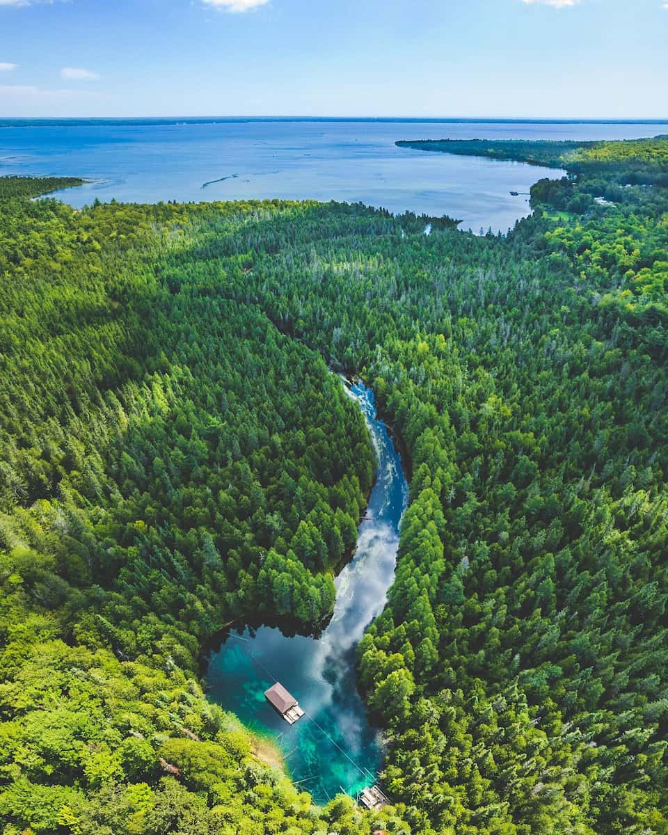 Kitch-iti-kipi, Michigan Kitch-iti-kipi, Michigan